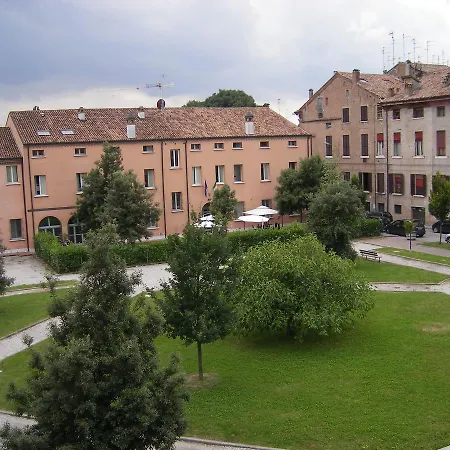 Student's Estense פררה