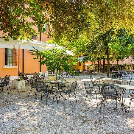 旅馆 Student's Estense